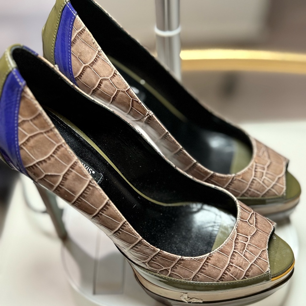 Ruthie Davis Brown and Blue Peep-Toe platform Heels